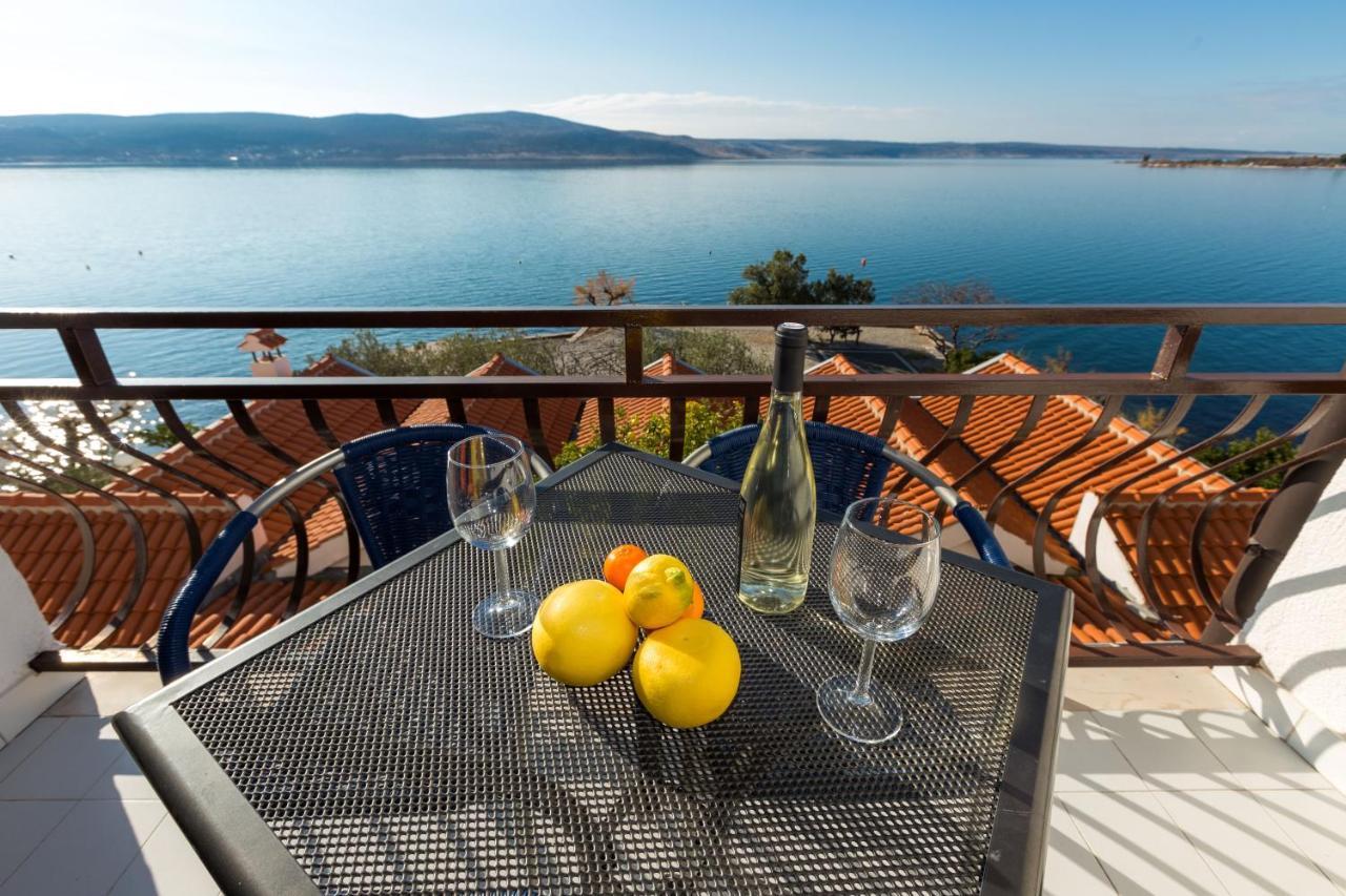 Pansion Croatia Bed & Breakfast Starigrad Paklenica Ngoại thất bức ảnh