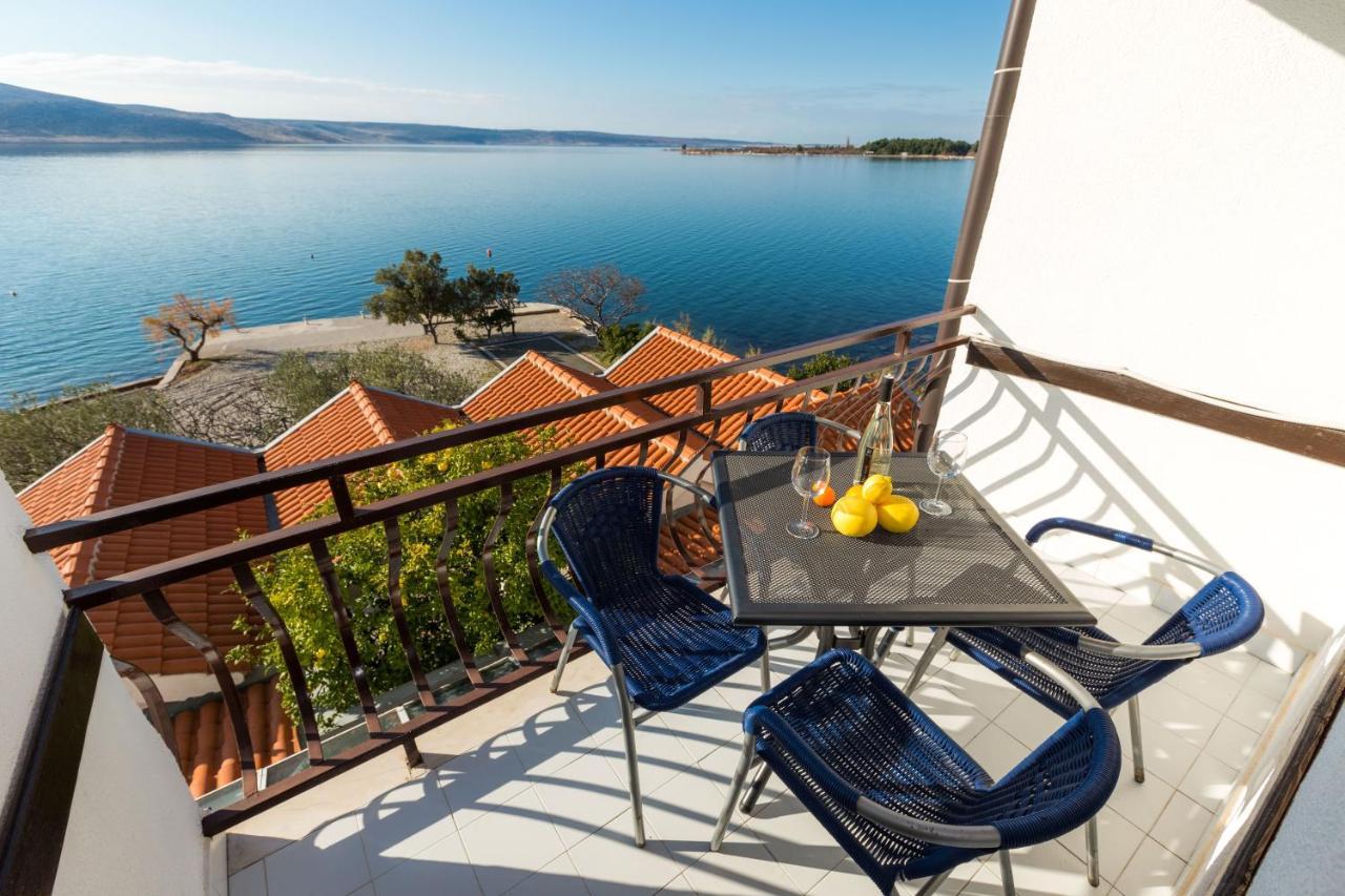 Pansion Croatia Bed & Breakfast Starigrad Paklenica Ngoại thất bức ảnh