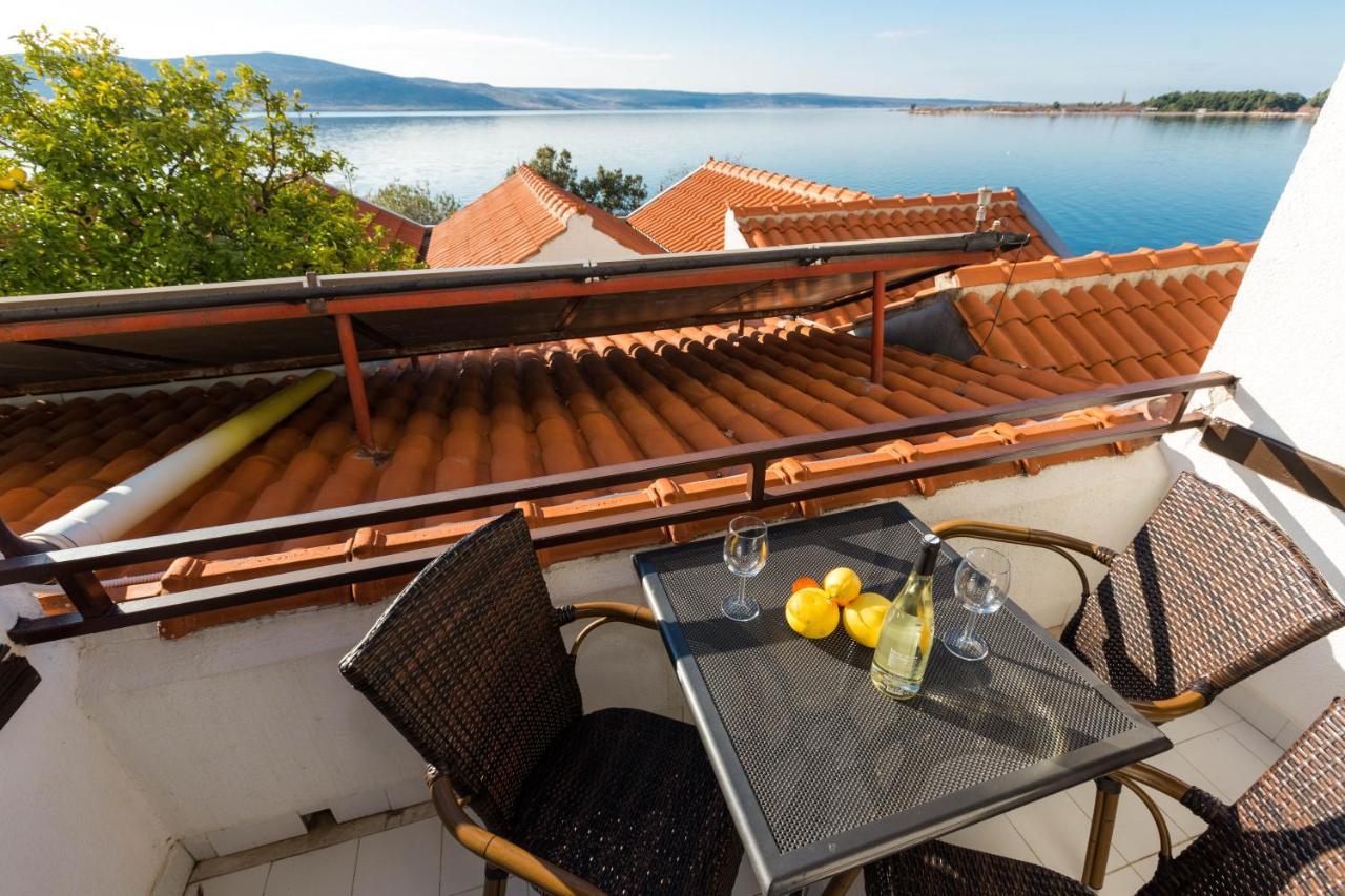 Pansion Croatia Bed & Breakfast Starigrad Paklenica Ngoại thất bức ảnh